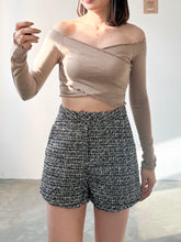 將圖片載入圖庫檢視器 Golden Tweed Shorts