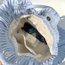 將圖片載入圖庫檢視器 Crinkle Bucket Bag