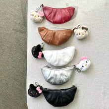 Load image into Gallery viewer, Hello Kitty迷你牛角袋仔🥐