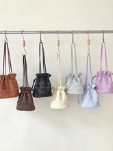 將圖片載入圖庫檢視器 Crinkle Bucket Bag