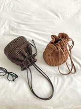 將圖片載入圖庫檢視器 Crinkle Bucket Bag