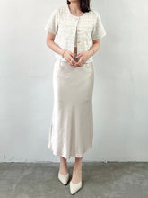 將圖片載入圖庫檢視器 Satin Midi Skirt