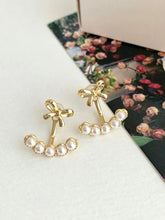 Load image into Gallery viewer, Mini Ribbon Pearl Earrings