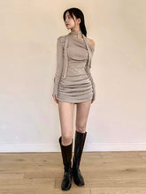 將圖片載入圖庫檢視器 Ruffle Shoulder Dress