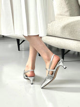 將圖片載入圖庫檢視器 Basic Slingback Heels
