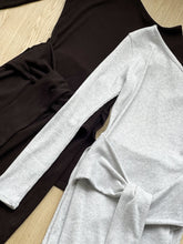 將圖片載入圖庫檢視器 Knotted Shoulder Dress
