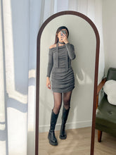 將圖片載入圖庫檢視器 Ruffle Shoulder Dress