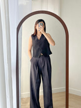 Load image into Gallery viewer, Classic Suit Vest