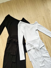 將圖片載入圖庫檢視器 Knotted Shoulder Dress