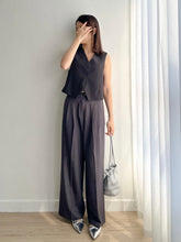 Load image into Gallery viewer, Classic Suit Vest