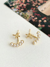 Load image into Gallery viewer, Mini Ribbon Pearl Earrings