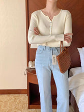 Load image into Gallery viewer, Casual Button V Top