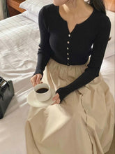 Load image into Gallery viewer, Casual Button V Top