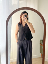Load image into Gallery viewer, Classic Suit Vest