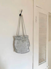 將圖片載入圖庫檢視器 Crinkle Bucket Bag