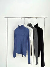 Load image into Gallery viewer, Cross Lines Ruffle Top