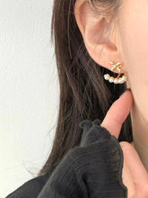 Load image into Gallery viewer, Mini Ribbon Pearl Earrings