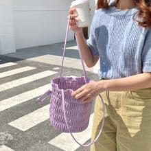 將圖片載入圖庫檢視器 Crinkle Bucket Bag
