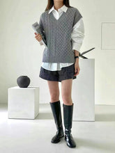 Load image into Gallery viewer, Wool50 Knit Vest