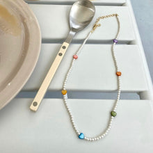 Load image into Gallery viewer, Colourful Heart Pearl Necklace