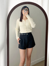 Load image into Gallery viewer, Casual Button V Top