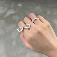 Load image into Gallery viewer, Pearl Cross Ring