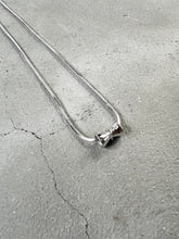 Load image into Gallery viewer, S925 Bowtie Necklace