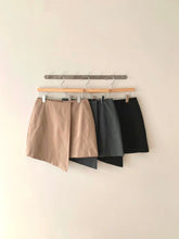 將圖片載入圖庫檢視器 Basic Uneven Skirt