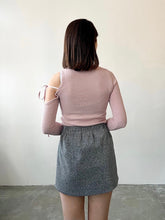 Load image into Gallery viewer, Uneven Ribbon Top