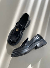 將圖片載入圖庫檢視器 預訂優惠✨Rose Leather Loafers