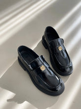 將圖片載入圖庫檢視器 預訂優惠✨Rose Leather Loafers