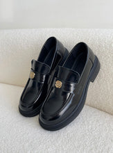 將圖片載入圖庫檢視器 預訂優惠✨Rose Leather Loafers