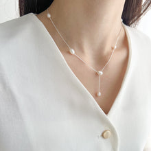 Load image into Gallery viewer, Pearl Line Necklace