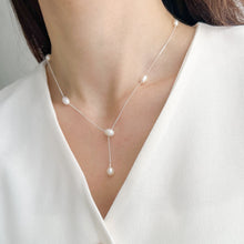 Load image into Gallery viewer, Pearl Line Necklace