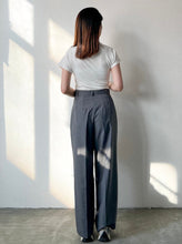 Load image into Gallery viewer, Pocket Pleated Pants