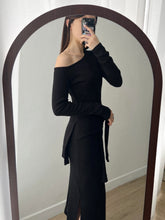 將圖片載入圖庫檢視器 Knotted Shoulder Dress