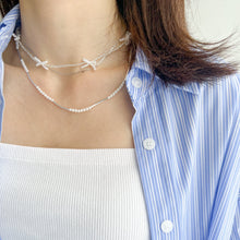 Load image into Gallery viewer, Mini Ribbon Pearl Necklace