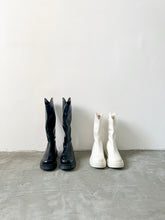將圖片載入圖庫檢視器 V-cut Tall Boots
