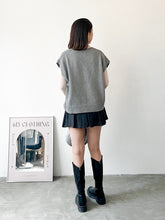Load image into Gallery viewer, Wool50 Knit Vest