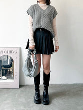 Load image into Gallery viewer, Wool50 Knit Vest