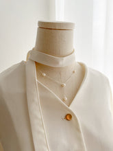 Load image into Gallery viewer, Pearl Line Necklace