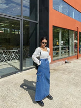將圖片載入圖庫檢視器 Pocket Denim Slit Skirt