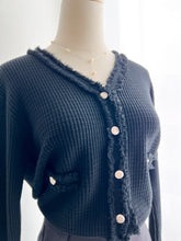Load image into Gallery viewer, Pearl Line Necklace