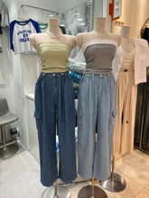 Load image into Gallery viewer, Pocket Jeans