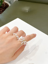 Load image into Gallery viewer, Ribbon Pearl Ring