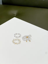Load image into Gallery viewer, Ribbon Pearl Ring
