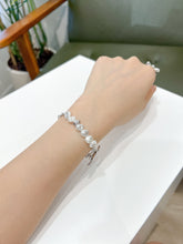 Load image into Gallery viewer, Uneven Pearl Chain Bracelet