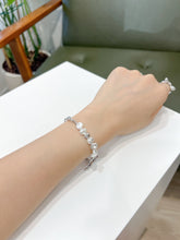 Load image into Gallery viewer, Uneven Pearl Chain Bracelet