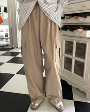 Load image into Gallery viewer, Everyday Cargo Pants