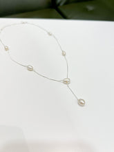 Load image into Gallery viewer, Pearl Line Necklace